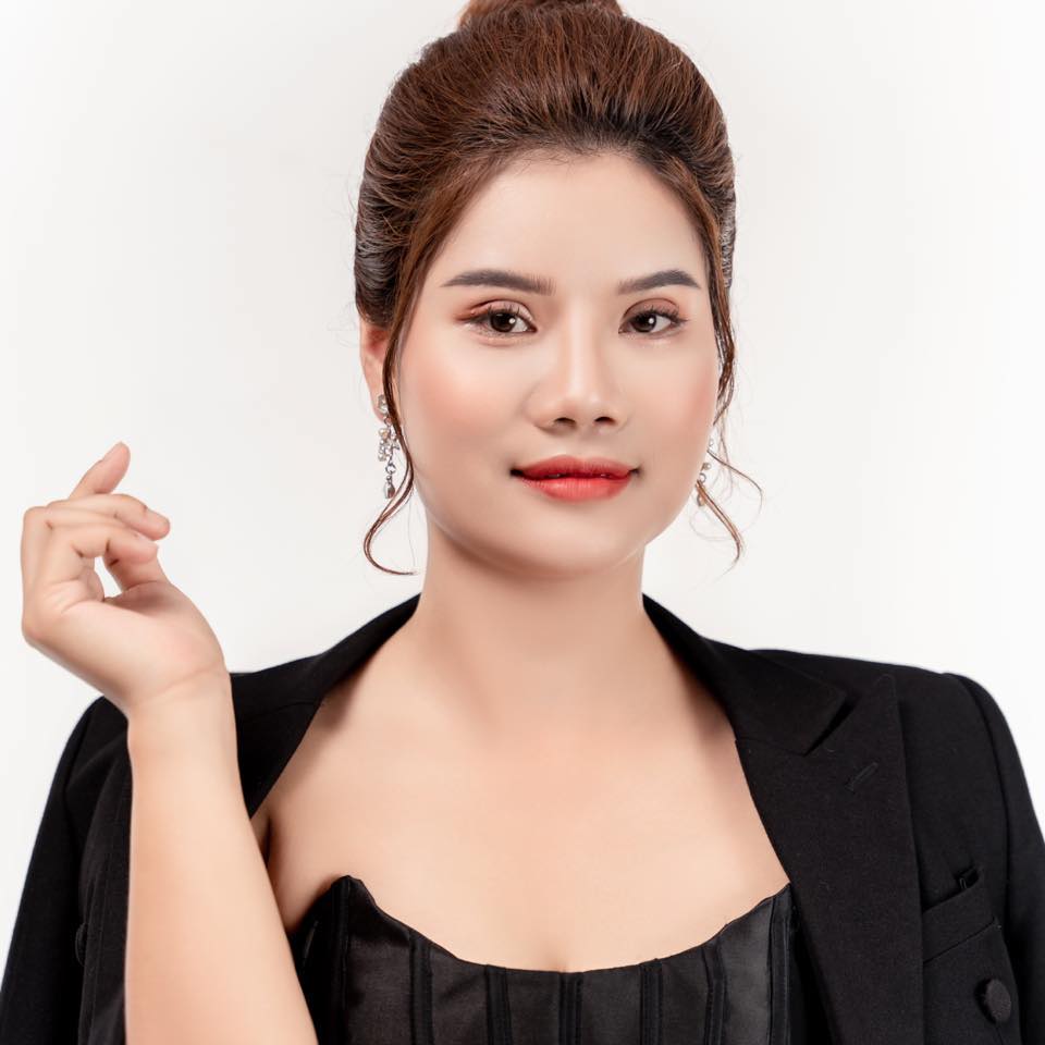 Đặng Thu Huyền